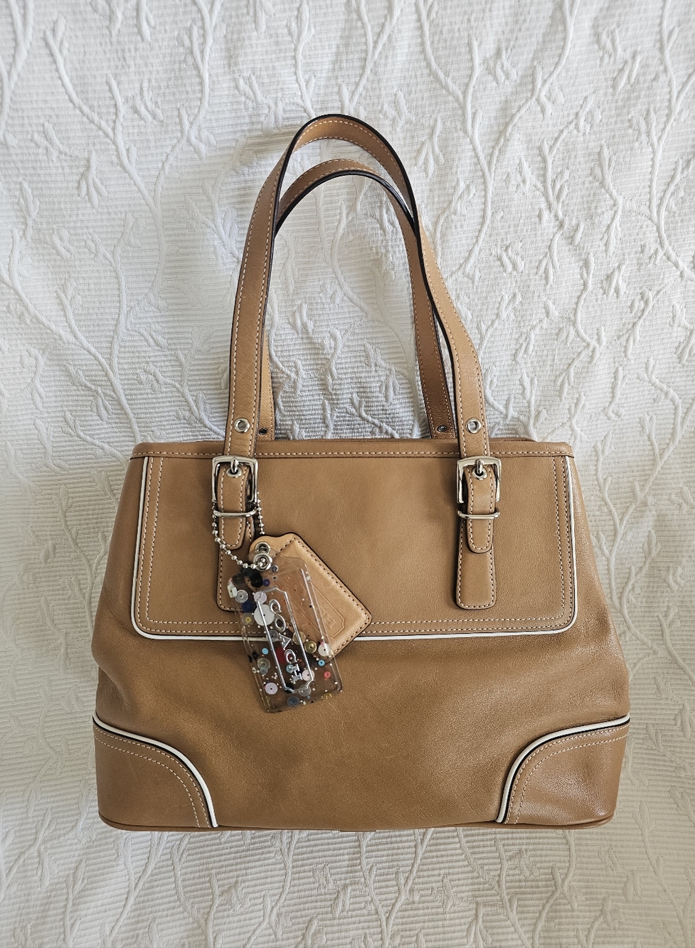 Vintage Coach Hamptons Small Carryall Satchel 9605 (Tan/White Trim) - Picture 2 of 16